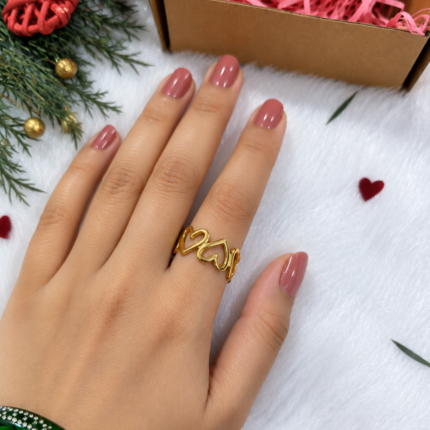 Golden Heart Ring4